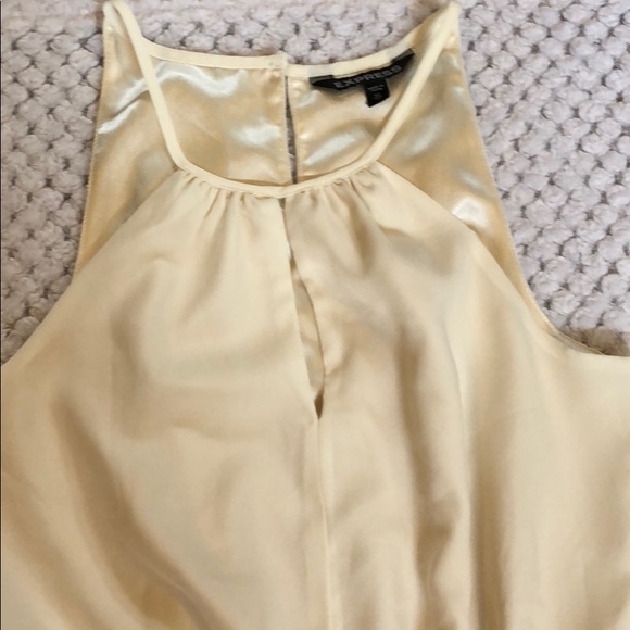 💕🌸Express🌸💕 Cream Keyhole Neckline Dress - Picture 2 of 6